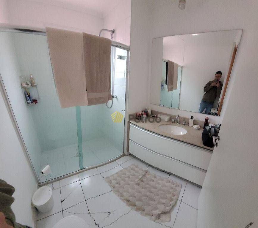 Apartamento à venda com 3 quartos, 147m² - Foto 21