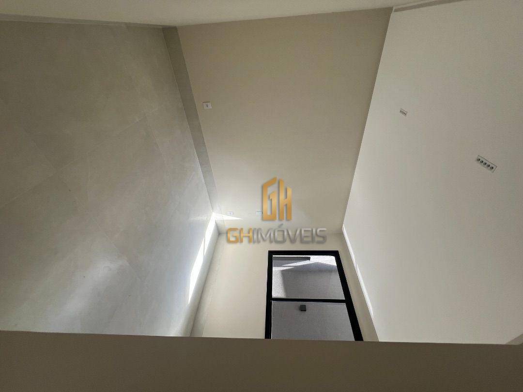 Sobrado à venda com 4 quartos, 276m² - Foto 27