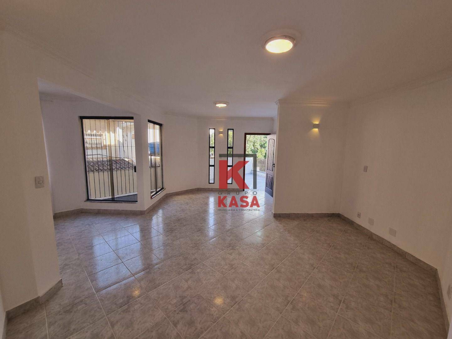 Casa à venda e aluguel com 3 quartos, 339m² - Foto 31