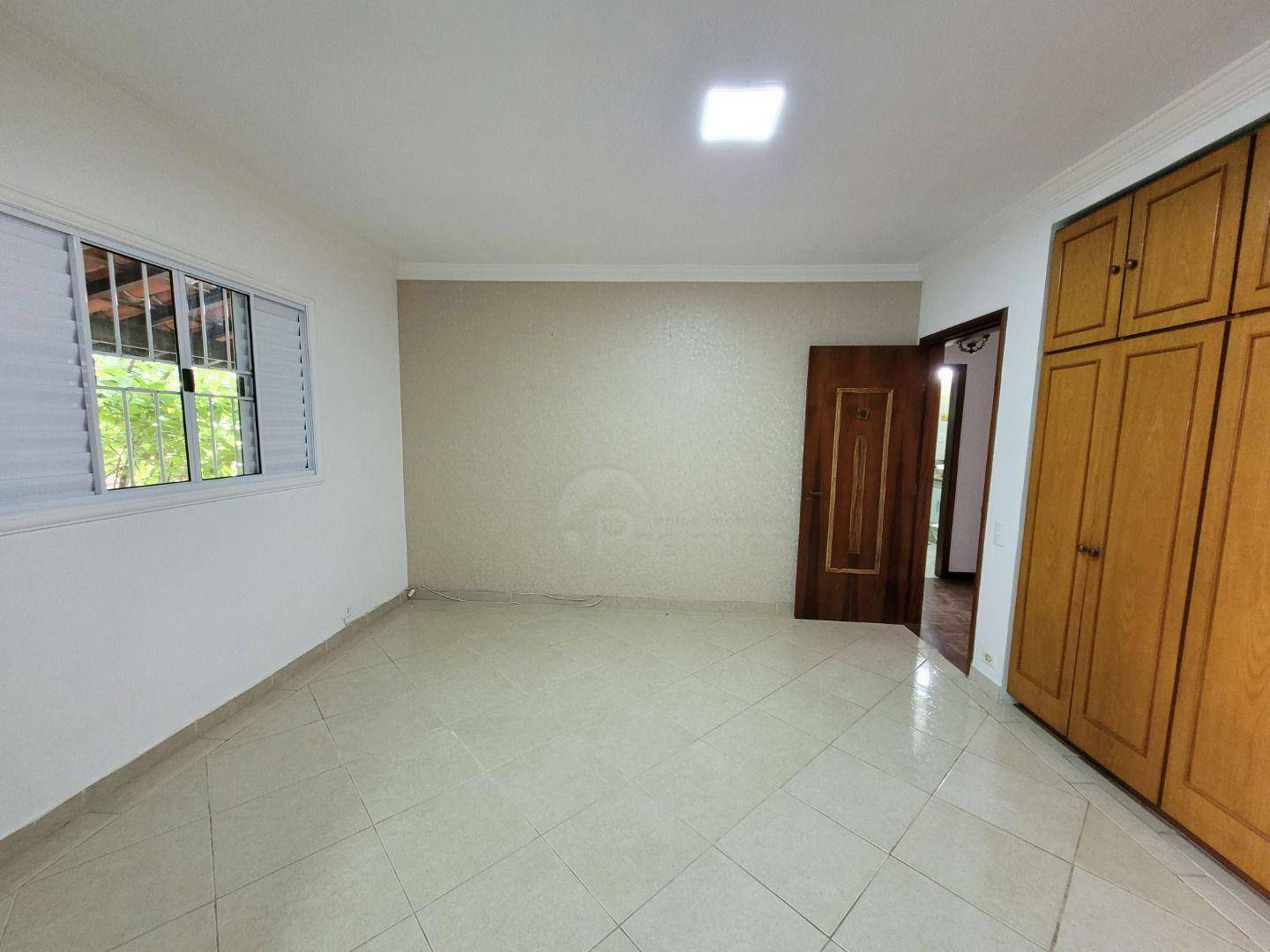 Casa à venda com 3 quartos, 312m² - Foto 27