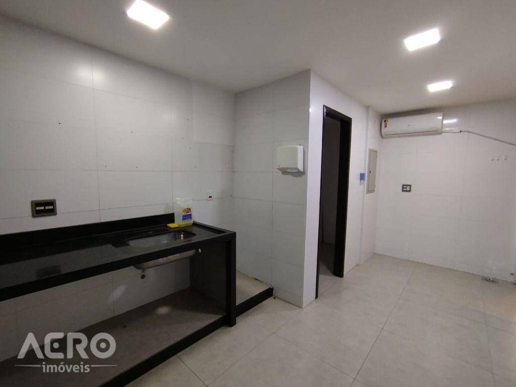 Prédio Inteiro para alugar, 1500m² - Foto 11