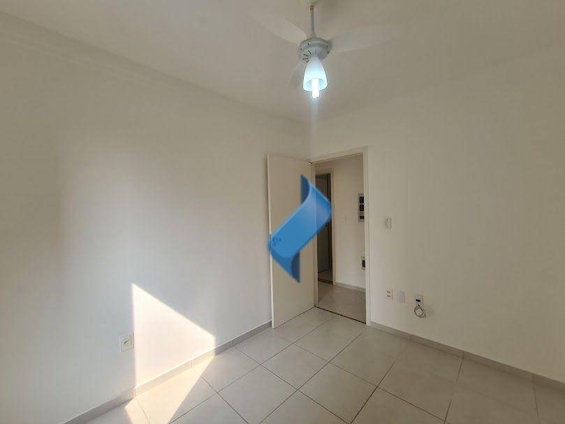 Apartamento para alugar com 3 quartos, 90m² - Foto 8