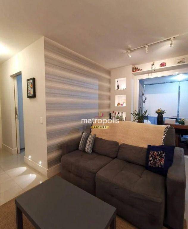 Apartamento à venda com 2 quartos, 65m² - Foto 2