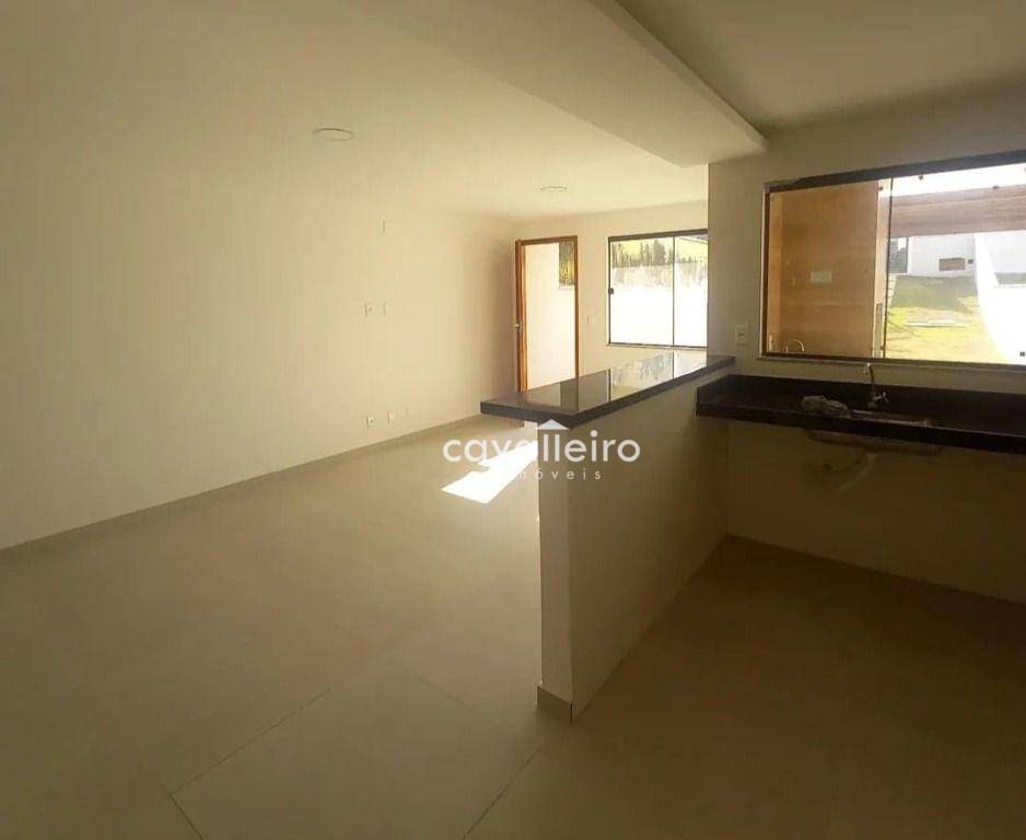 Casa à venda com 3 quartos, 95m² - Foto 4