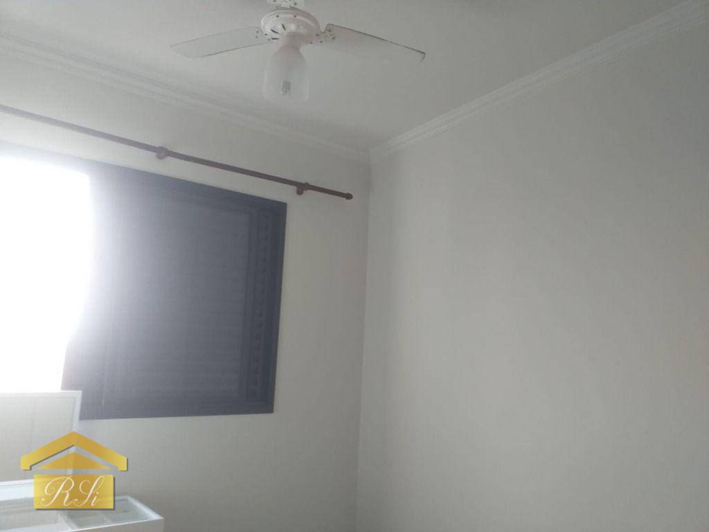 Apartamento para alugar com 3 quartos, 69m² - Foto 10