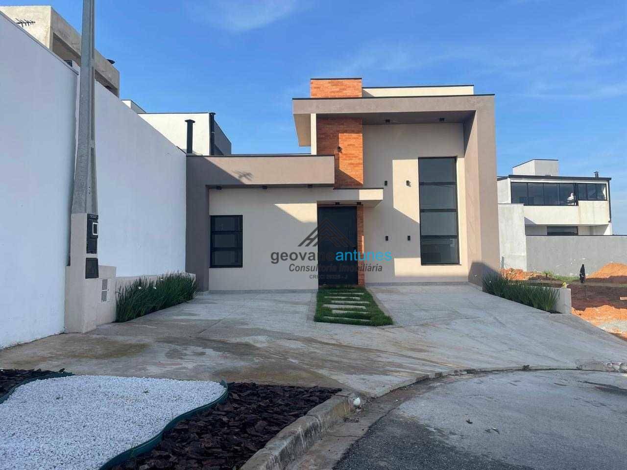 Casa de Condomínio à venda com 3 quartos, 150m² - Foto 1