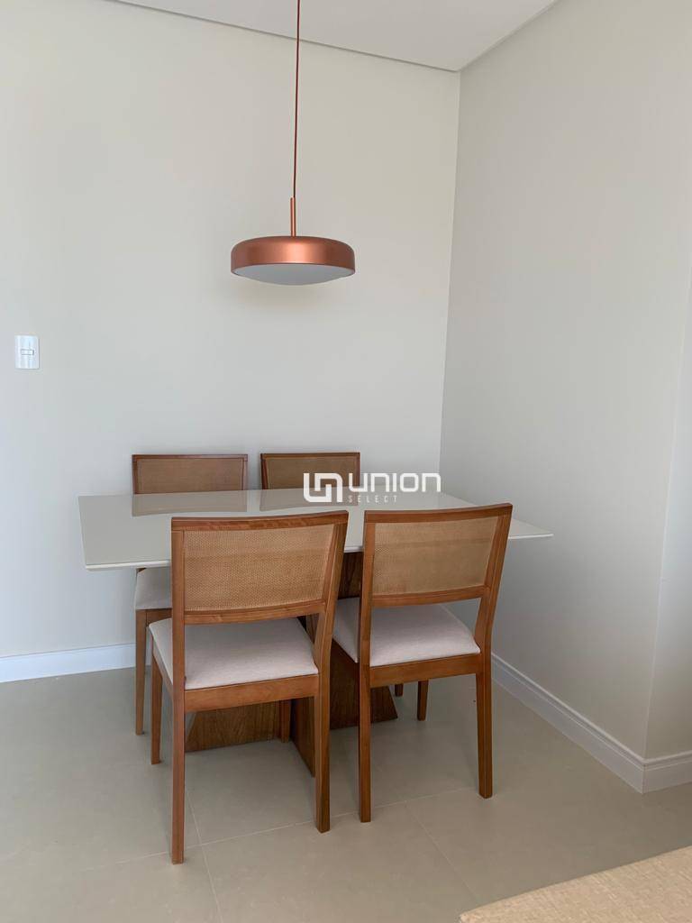 Apartamento à venda com 2 quartos, 60m² - Foto 5