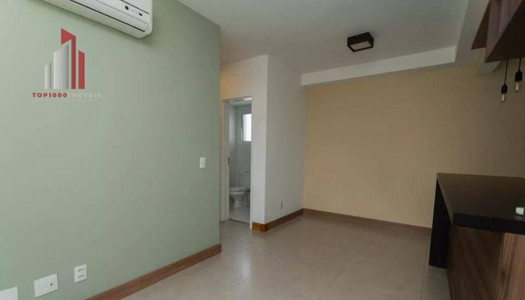 Apartamento à venda com 2 quartos, 70m² - Foto 9