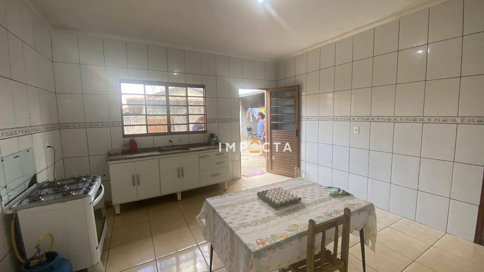 Casa à venda com 3 quartos, 90m² - Foto 11