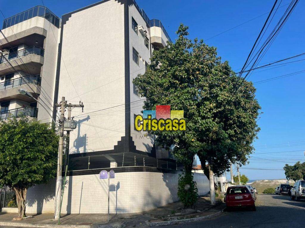 Apartamento à venda com 3 quartos, 132m² - Foto 2