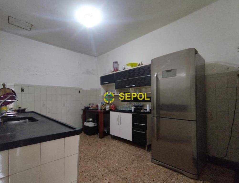 Casa à venda com 3 quartos, 200m² - Foto 24