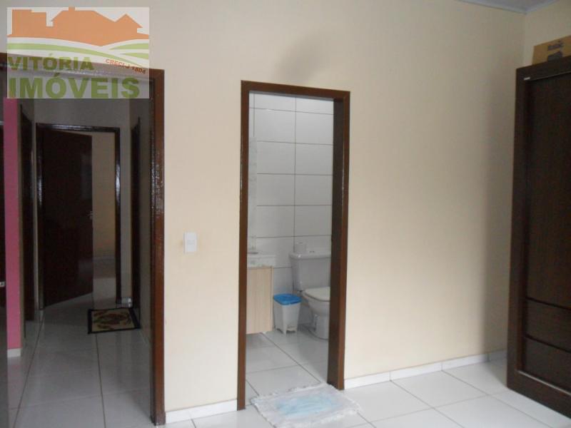 Casa à venda com 3 quartos, 179m² - Foto 14