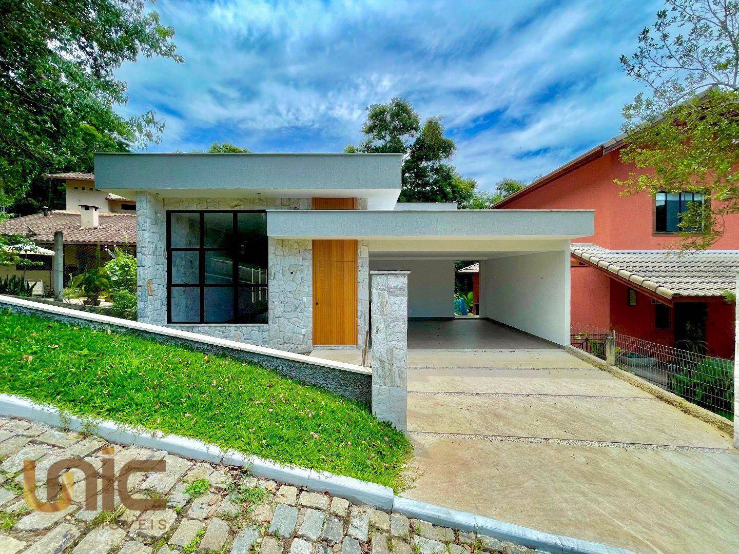 Casa de Condomínio à venda com 3 quartos, 200m² - Foto 1