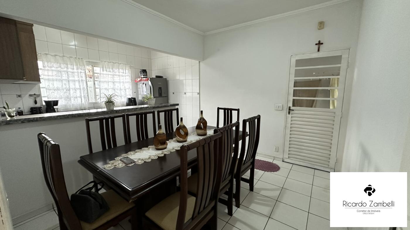 Casa à venda com 3 quartos, 250m² - Foto 9