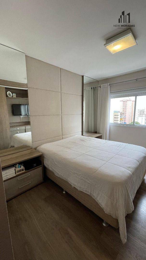 Apartamento à venda com 3 quartos, 183m² - Foto 22