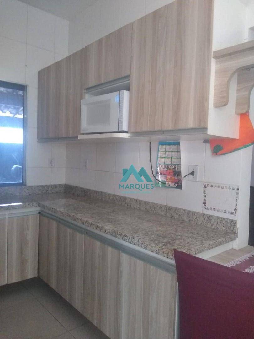 Casa à venda com 2 quartos, 108m² - Foto 8