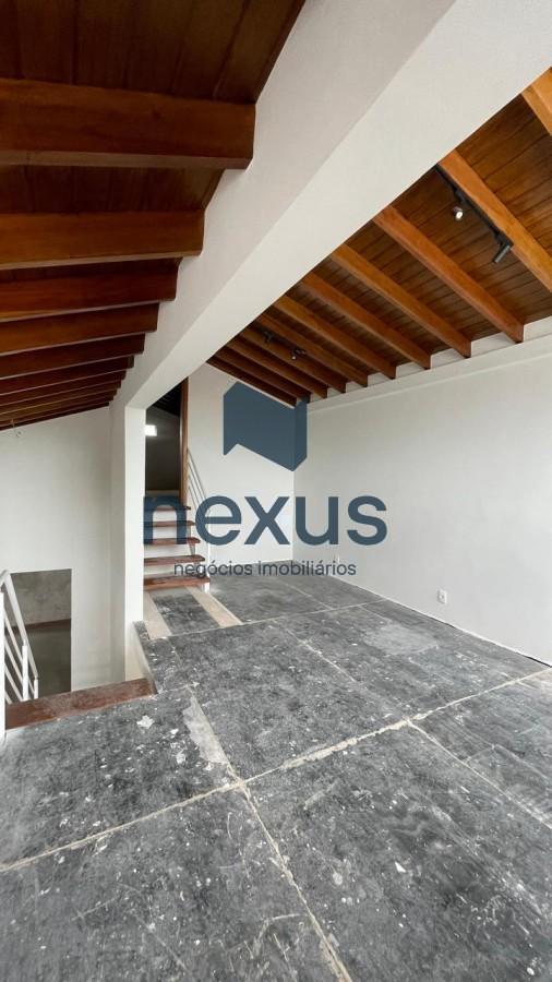Casa à venda com 3 quartos, 250m² - Foto 6