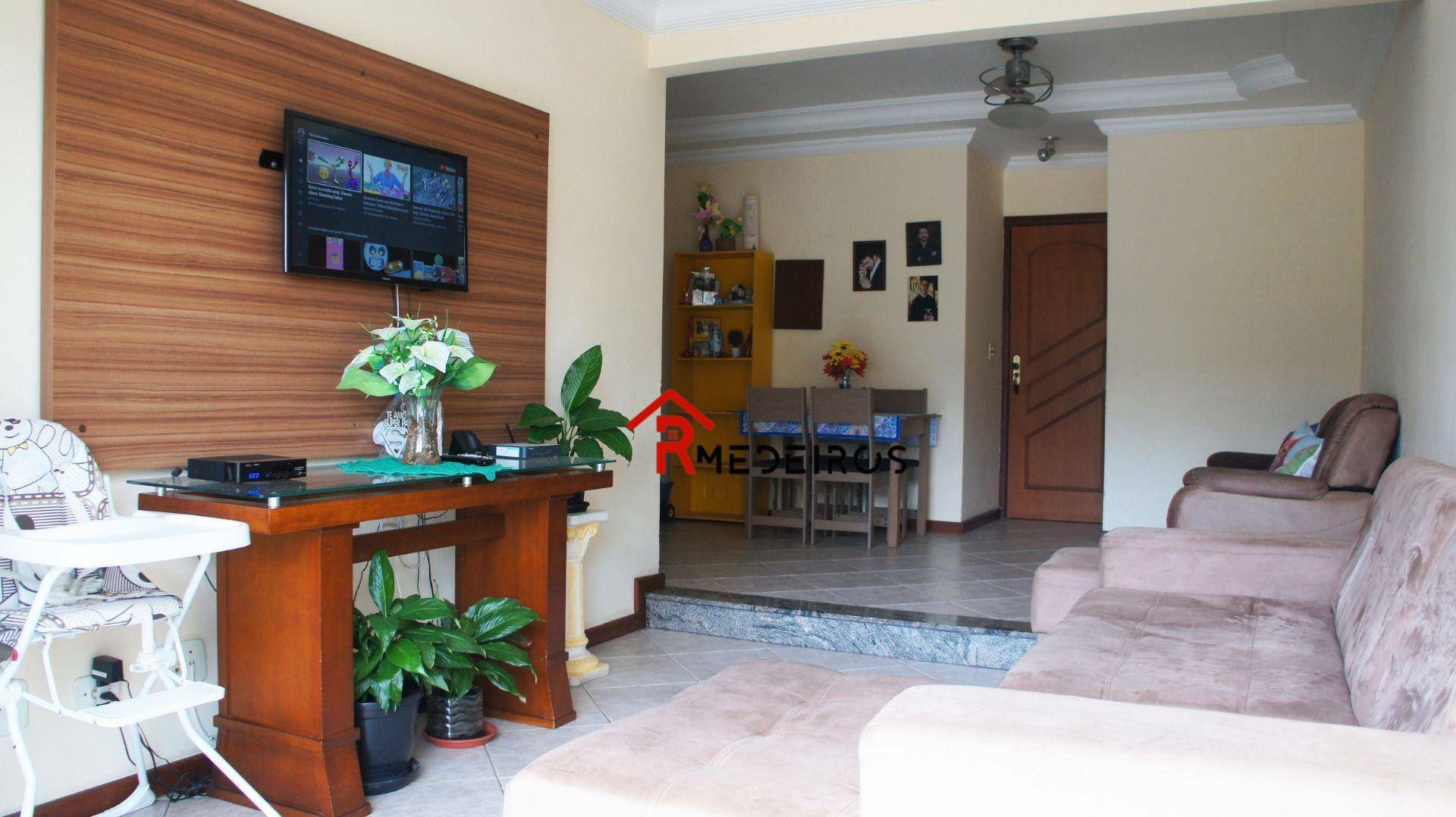 Apartamento à venda com 3 quartos, 107m² - Foto 1