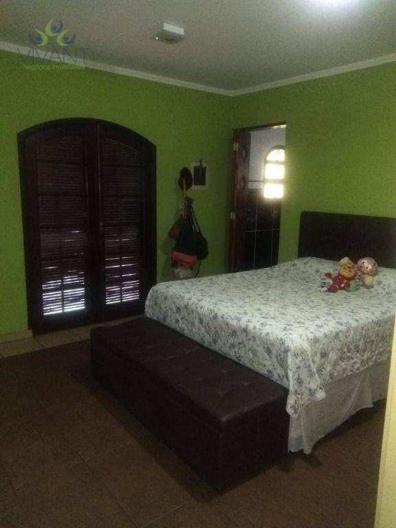 Sobrado à venda e aluguel com 3 quartos, 100m² - Foto 4