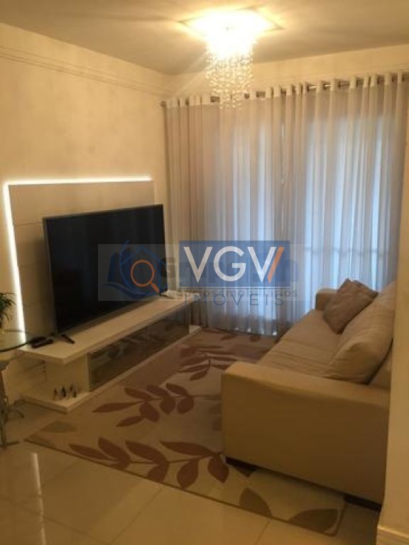 Apartamento à venda com 2 quartos, 72m² - Foto 1