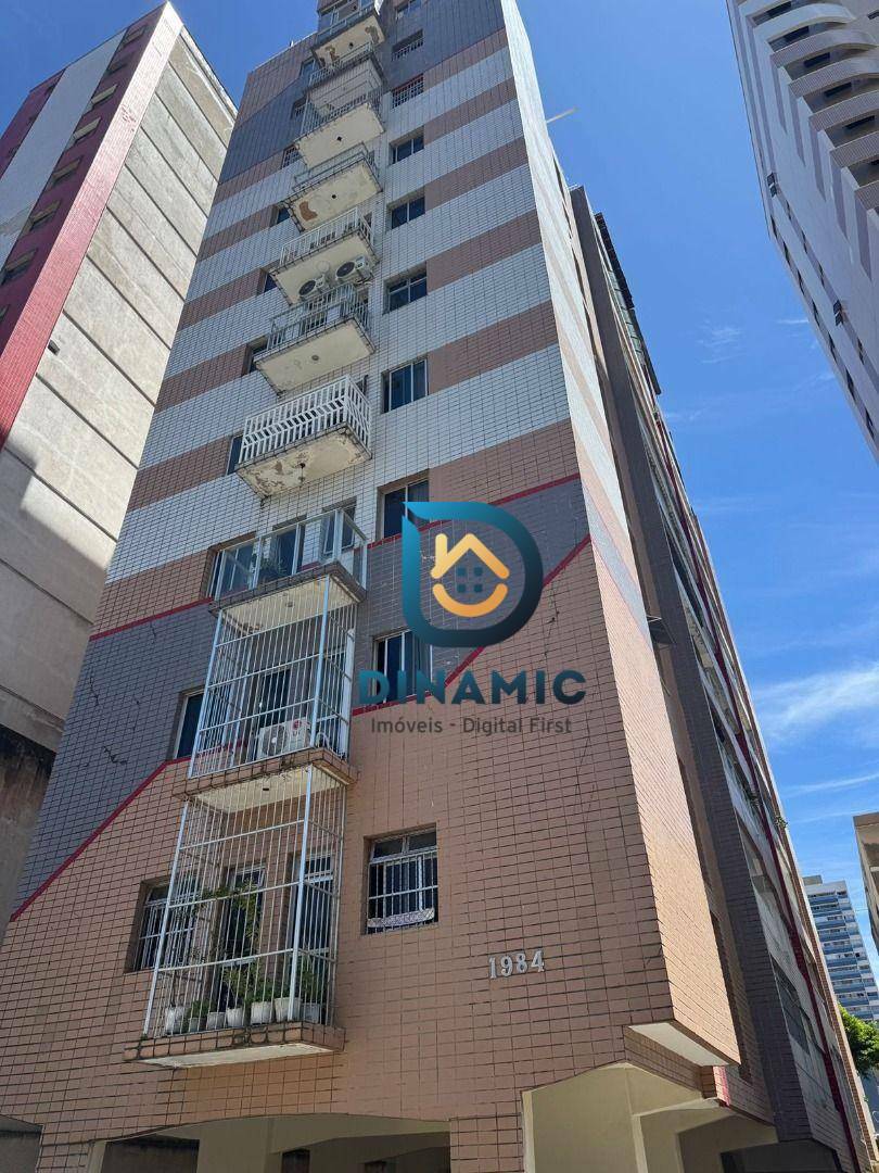 Apartamento à venda com 4 quartos, 148m² - Foto 3
