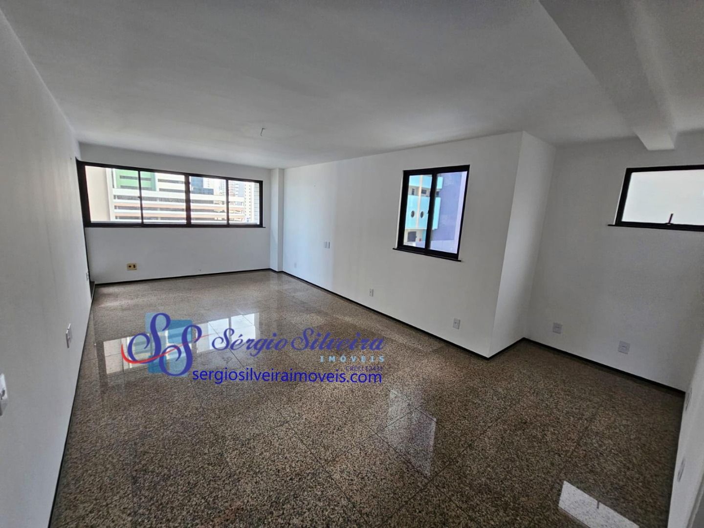 Apartamento à venda com 3 quartos, 250m² - Foto 14