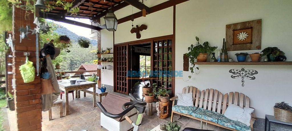 Casa de Condomínio à venda com 3 quartos, 209m² - Foto 6