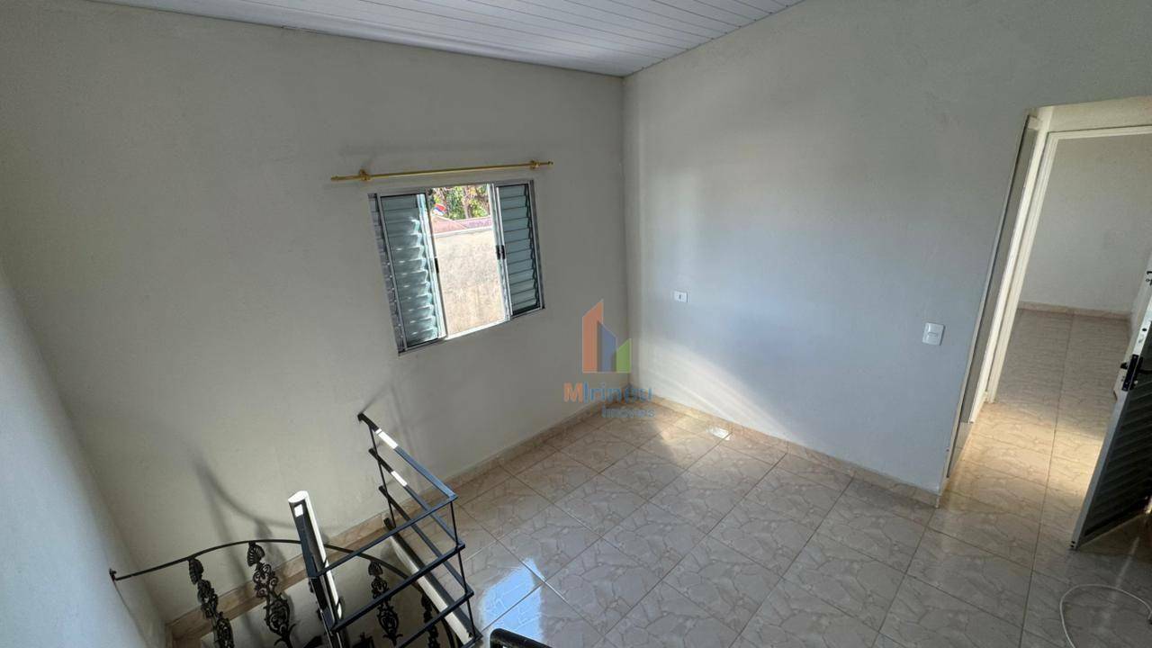 Casa para alugar com 5 quartos, 200m² - Foto 22