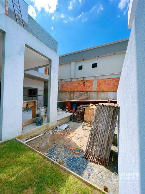 Sobrado à venda com 3 quartos, 198m² - Foto 2