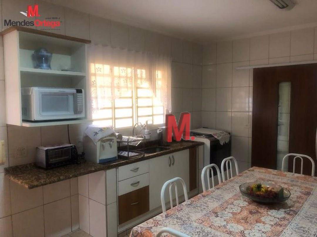 Casa à venda com 4 quartos, 239m² - Foto 19