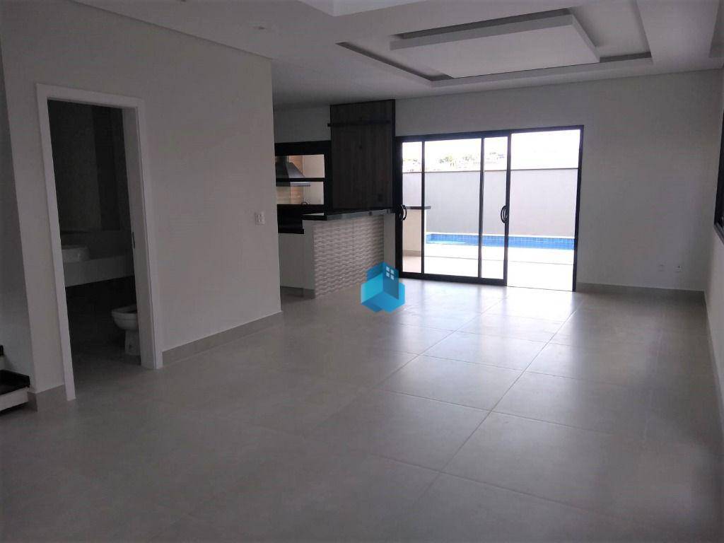 Casa à venda com 3 quartos, 330m² - Foto 27