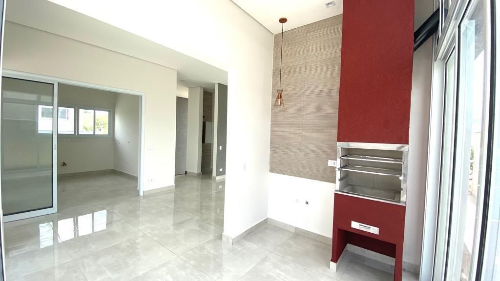 Casa à venda com 3 quartos, 300m² - Foto 12