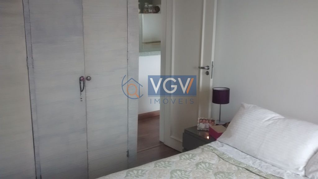 Apartamento à venda com 1 quarto, 38m² - Foto 11