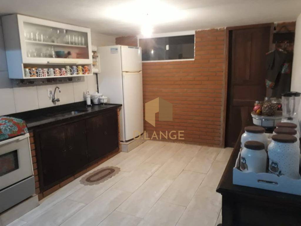 Casa à venda com 4 quartos, 250m² - Foto 5