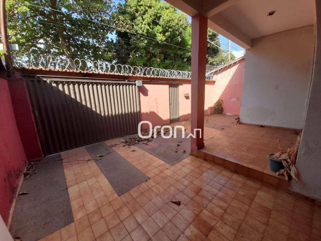 Casa à venda com 3 quartos, 160m² - Foto 5