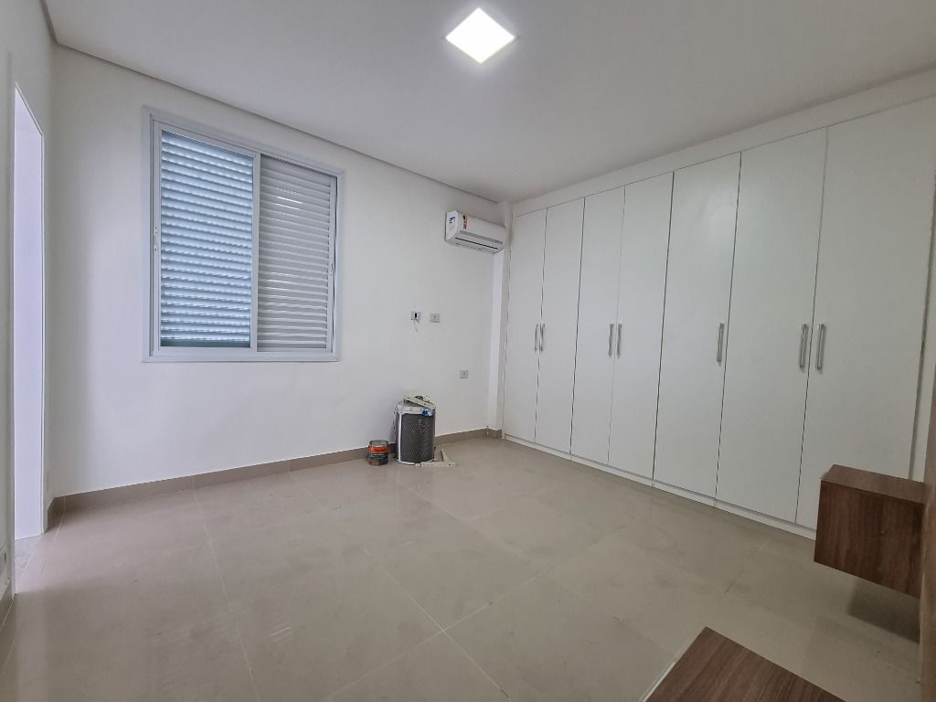 Apartamento à venda com 3 quartos, 180m² - Foto 13