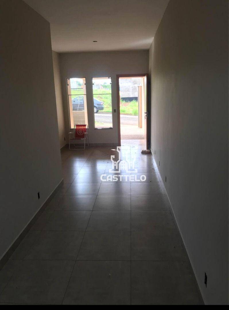 Casa à venda com 3 quartos, 81m² - Foto 11