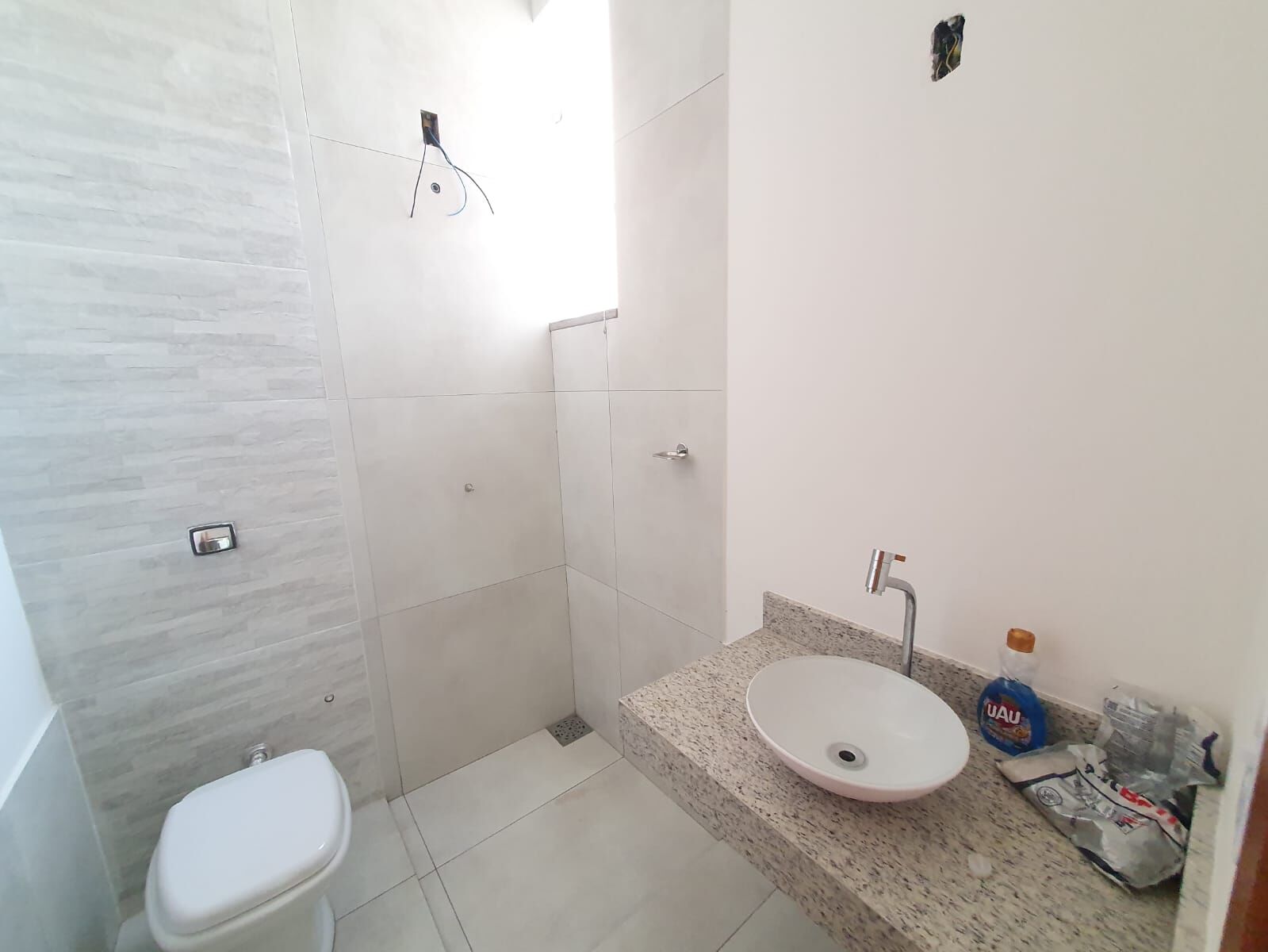 Casa à venda com 2 quartos, 162m² - Foto 1