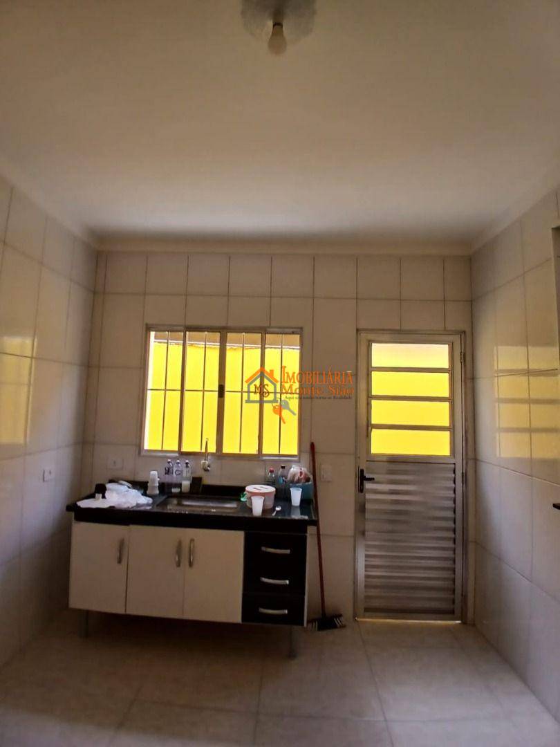 Casa para alugar com 2 quartos, 70m² - Foto 1