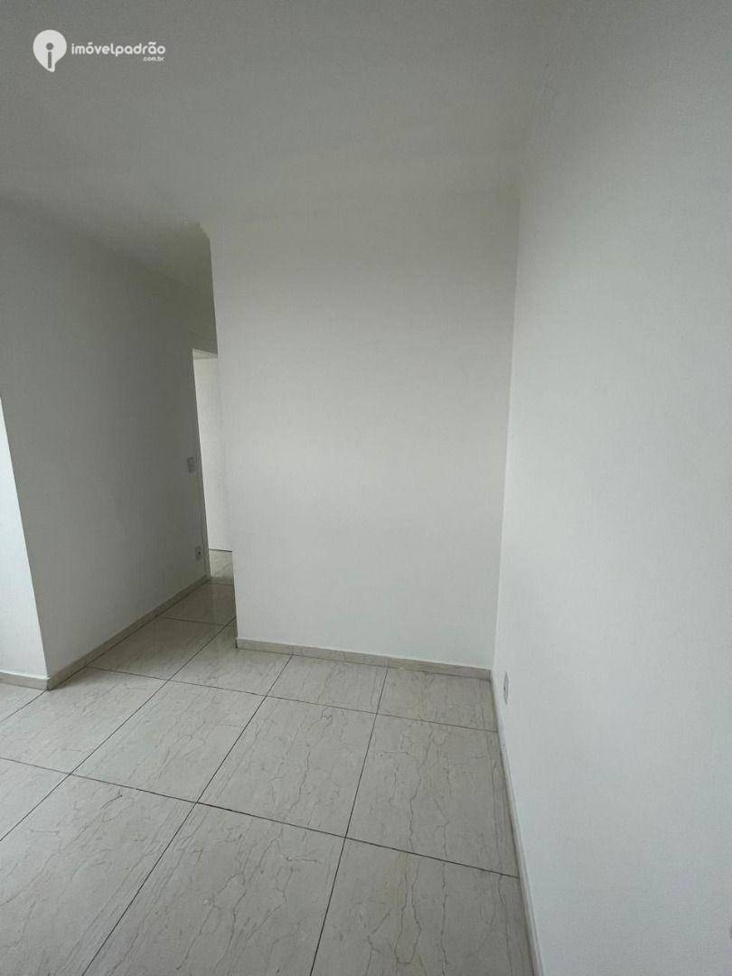 Apartamento à venda com 2 quartos, 46m² - Foto 2