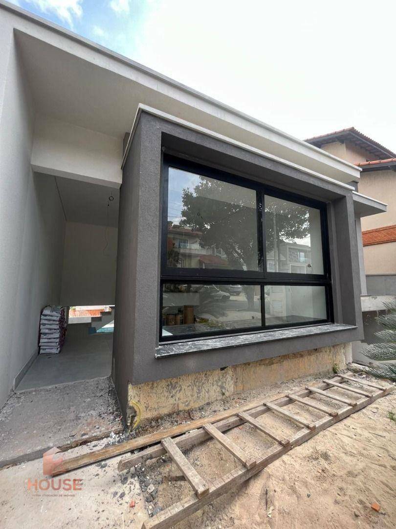 Casa de Condomínio à venda com 3 quartos, 300m² - Foto 2