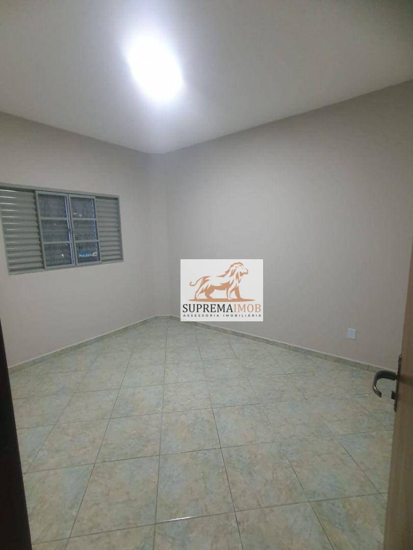 Casa à venda com 4 quartos, 220m² - Foto 6