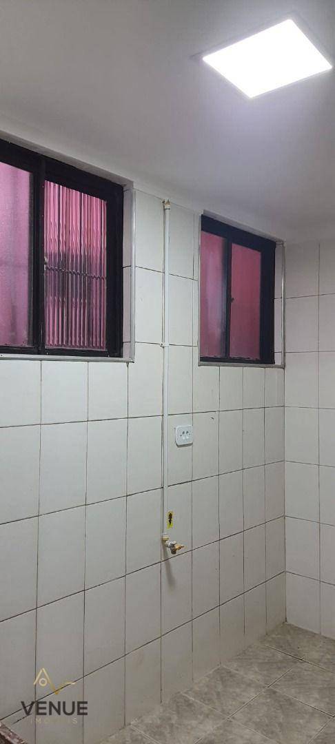 Apartamento à venda com 2 quartos, 40m² - Foto 12