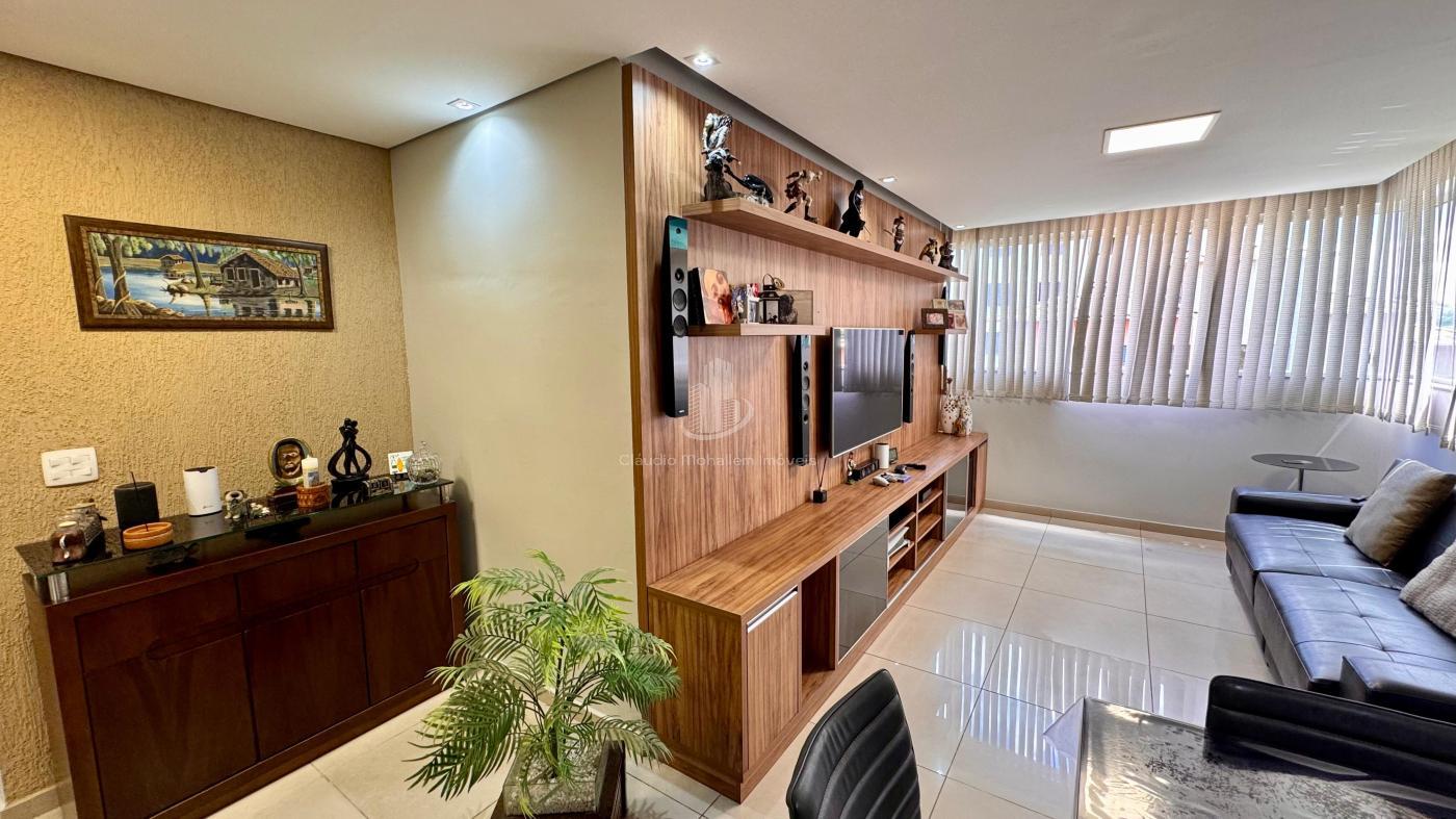 Apartamento à venda com 3 quartos, 83m² - Foto 2