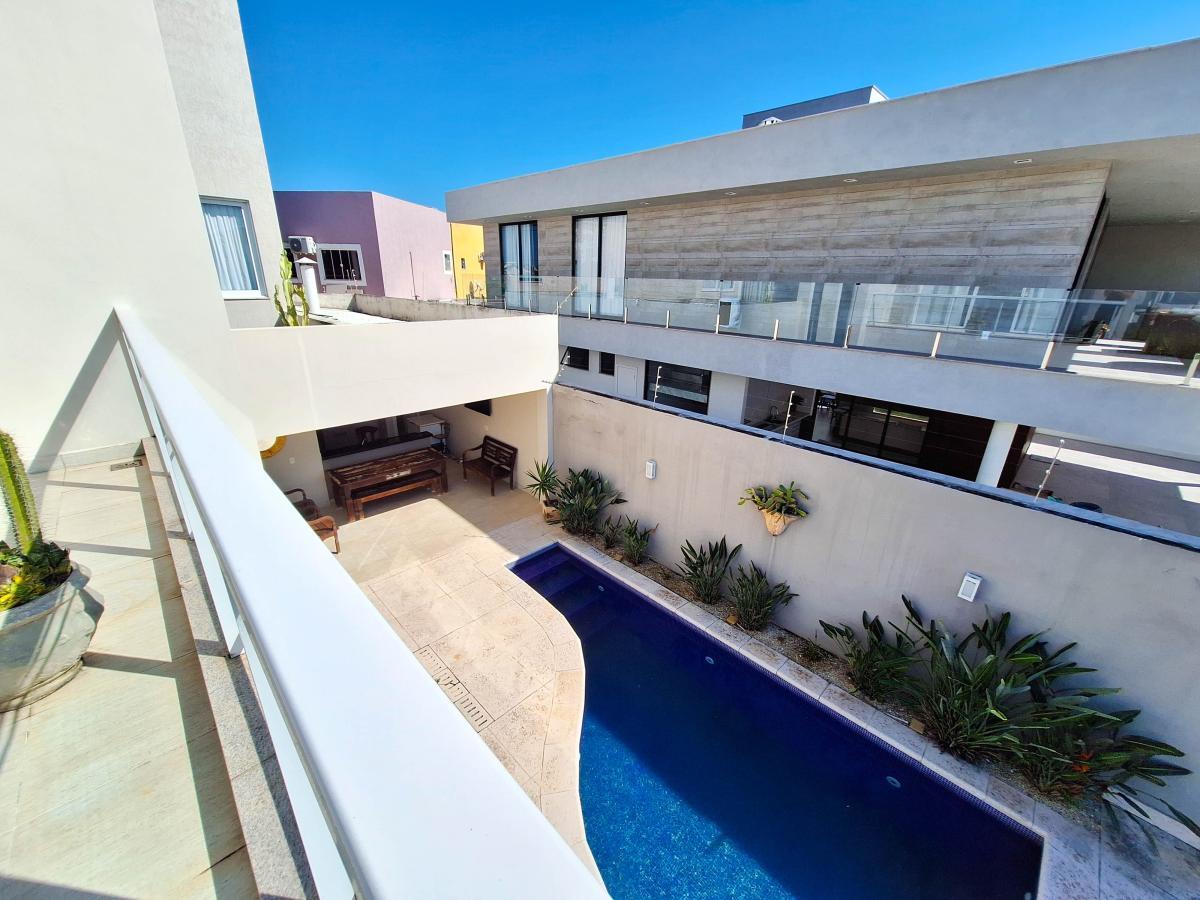 Casa à venda com 4 quartos, 268m² - Foto 42