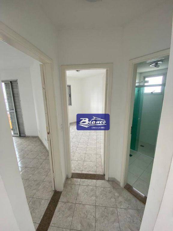 Apartamento à venda com 2 quartos, 68m² - Foto 6