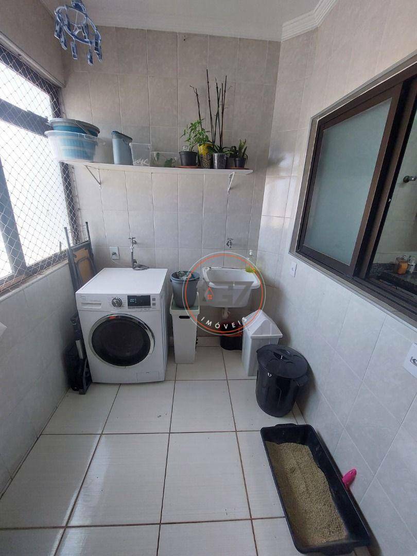 Apartamento à venda com 3 quartos, 110m² - Foto 7