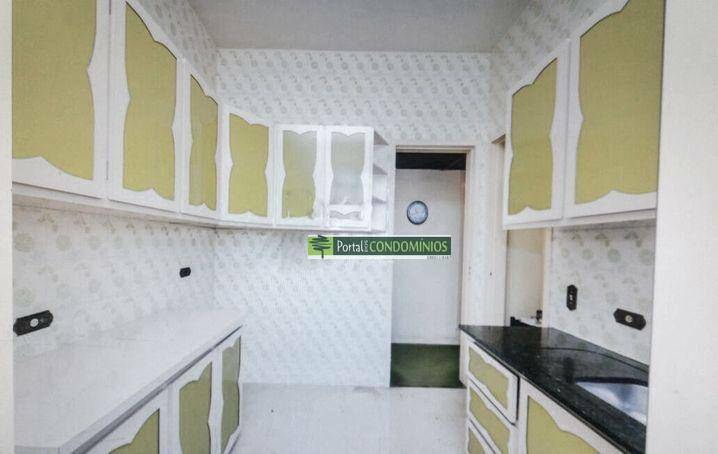 Apartamento à venda com 3 quartos, 130m² - Foto 2