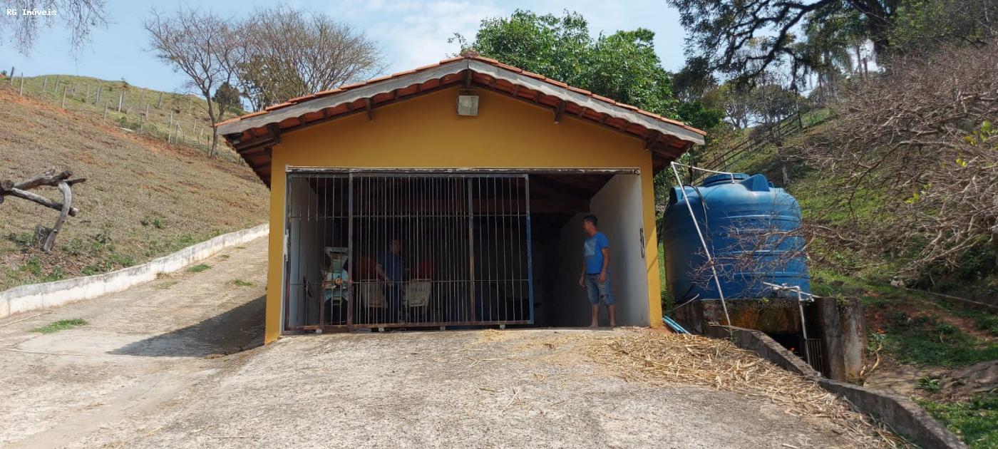Chácara à venda com 3 quartos, 180m² - Foto 5