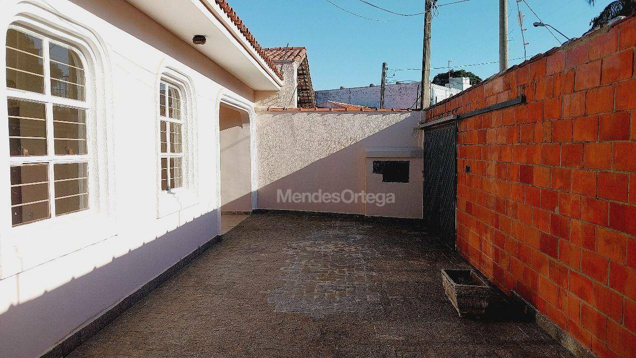 Casa para alugar com 3 quartos, 142m² - Foto 5